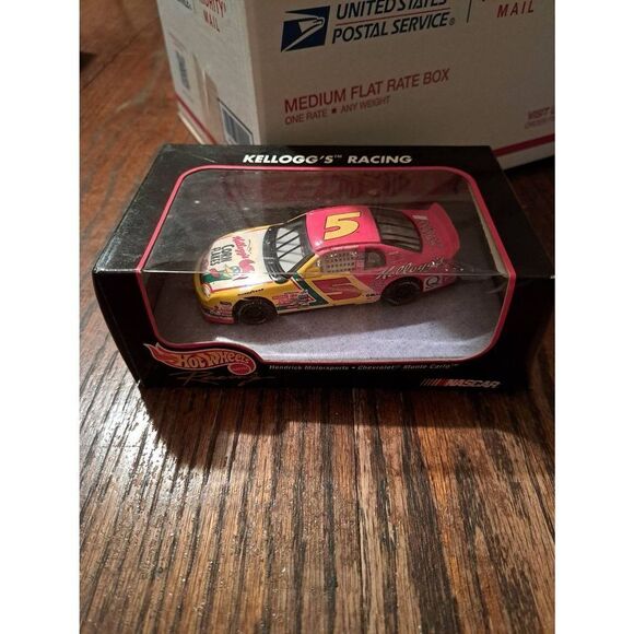 Vintage 98 Hot Wheels Terry Labonte Kelloggs Corn Flakes Die Cast Nascar Car - Picture 1 of 7